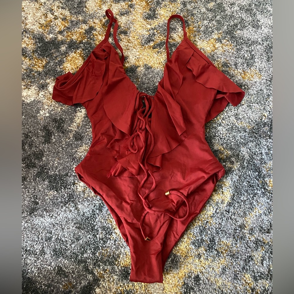 Blue life ruffled romance